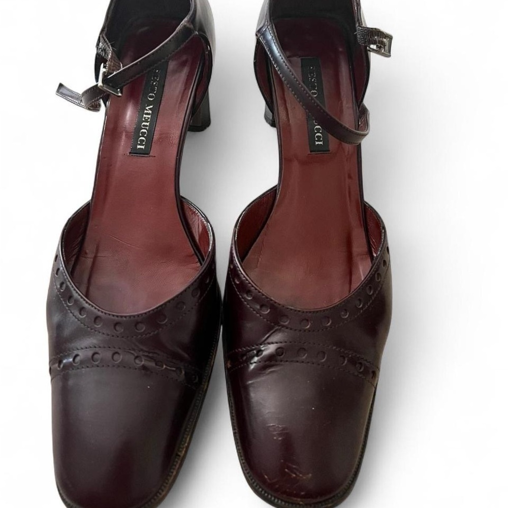 Sesto Meucci Brown Heeled Shoes with Classic Design